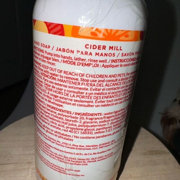 SCENTSY HAND SOAP " CIDER MILL" - Picture 3 of 3